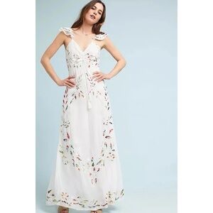 Anthropologie Farm Rio Quintana White Embroidered Floral maxi dress Sz 0